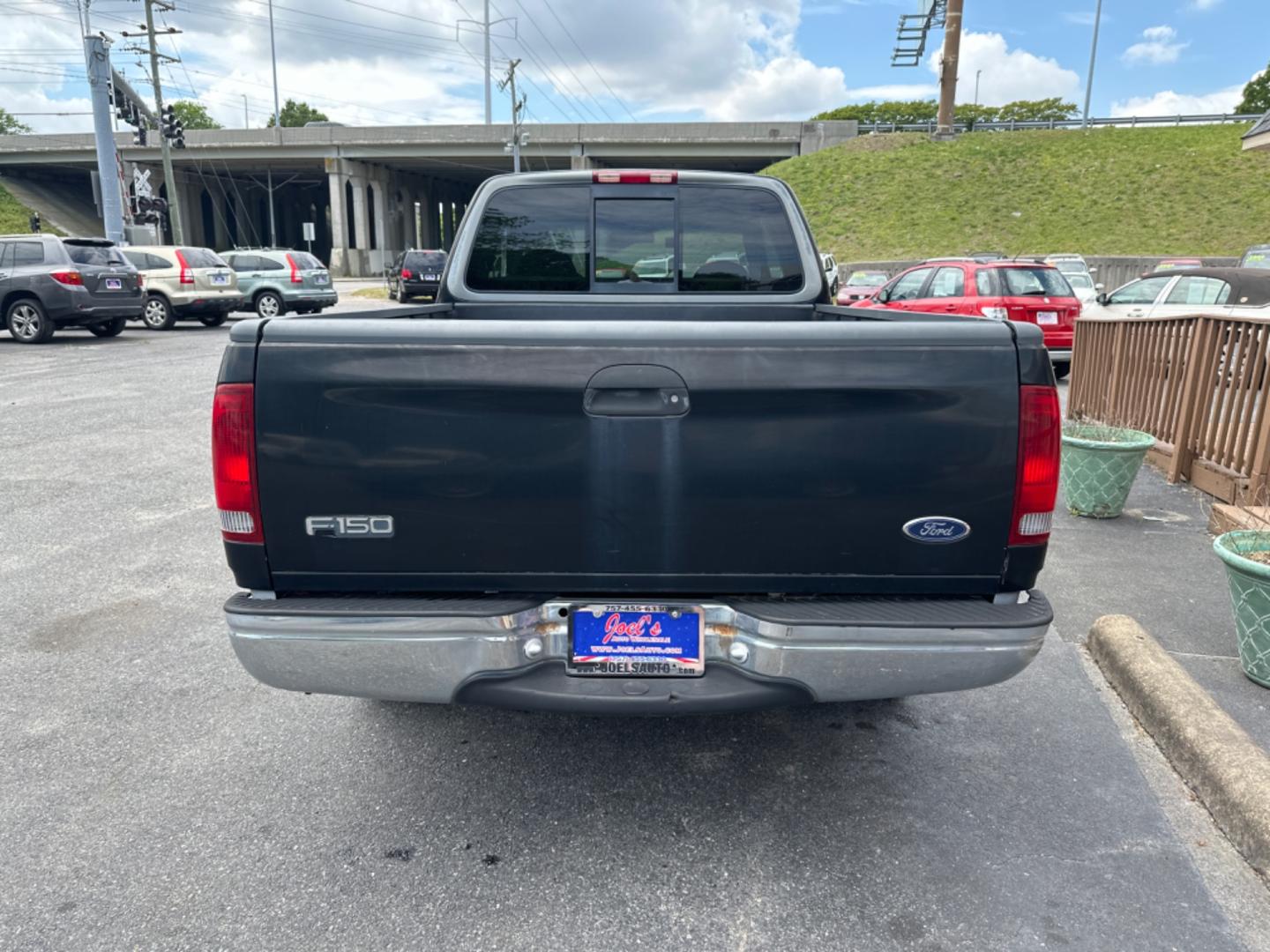 1998 Black Ford F-150 (1FTZX176XWN) , located at 5700 Curlew Drive, Norfolk, VA, 23502, (757) 455-6330, 36.841885, -76.209412 - Photo#2